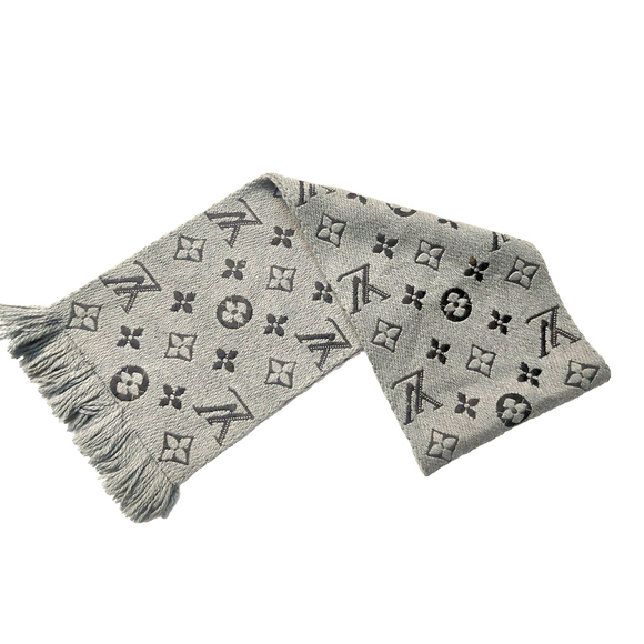 Louis Vuitton LV Monogram Logomania Gray Black Cashmere Silk Scarf Pre-Owned - Picture 2 of 16